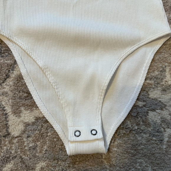 Express Bodysuit - Picture 5 of 5